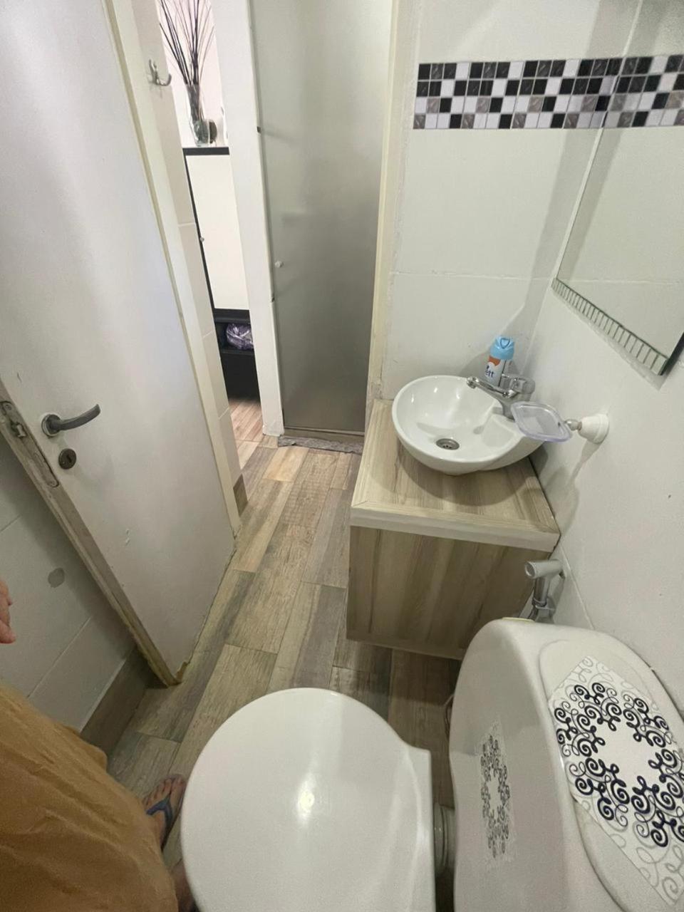 Ezeiza 1 Nuestro Lugar A 15 Minutos Del Aeropuerto Tranfer Opcional Desde Y Al Aeropuerto De Ezeiza Las 24 Horas Pet Friendly Kültér fotó